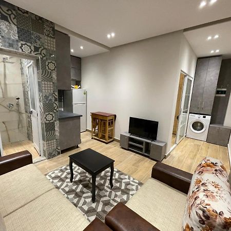Modern 1 Bedroom City Apartment Tirana Exterior photo